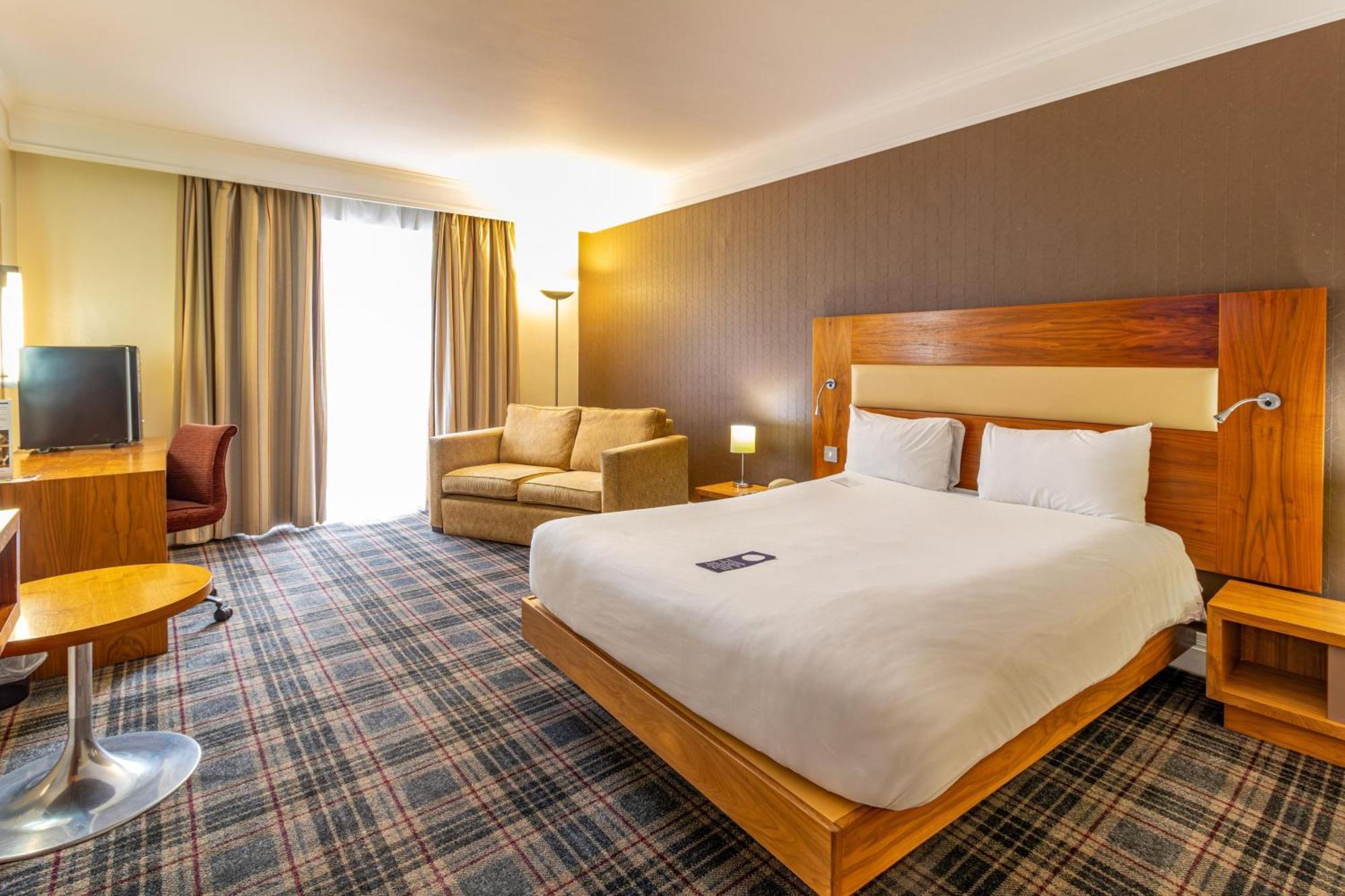 And Hotel